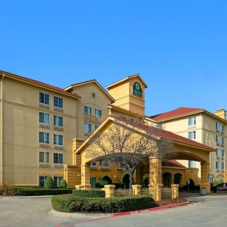 La Quinta By Wyndham Dfw Airport South / Irving Hotel Exterior foto